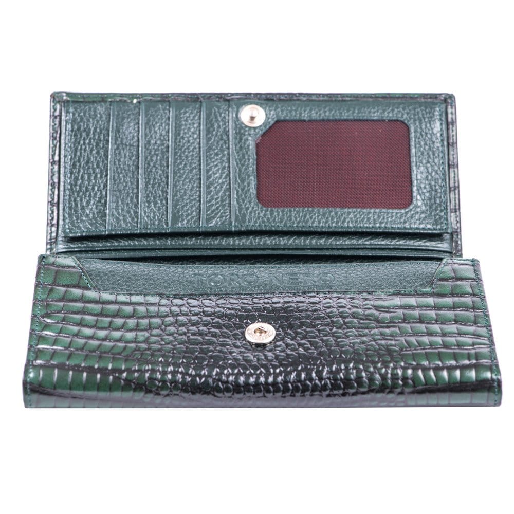 toro-nero-croco-wear-2